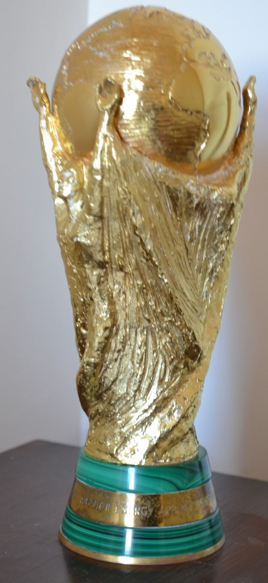 1 x Official World Cup 1:1.3 Scale 27cm Replica By Gerrard & Co. - Gold Plated - No.8 Of Only 10 - Image 11 of 16
