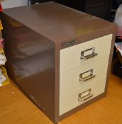 1 x Bisley Three Drawer Desktop Cabinet - CL202 - Ref ENTO - Location: Worcester WR14