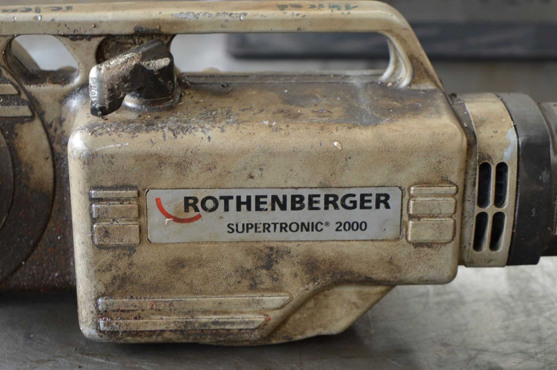 1 x Rothenberger Supertronic 2000 Portable Pipe Threader With Original Case - 240v - CL202 - Ref - Image 3 of 5