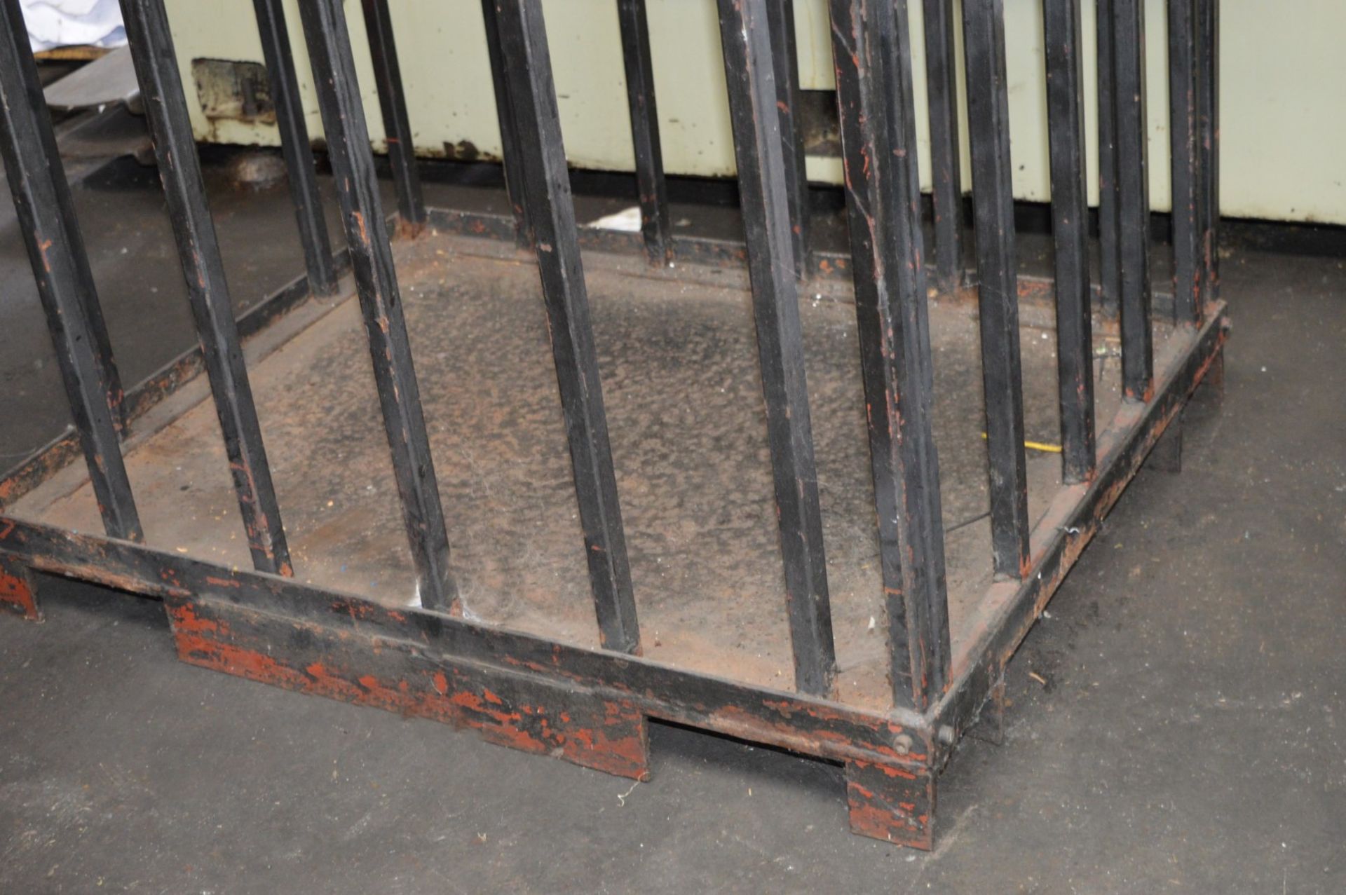 1 x Forklift Truck Safety Cage - Dimensions to Follow - CL202 - Ref EN048 - Location: Worcester - Image 2 of 3