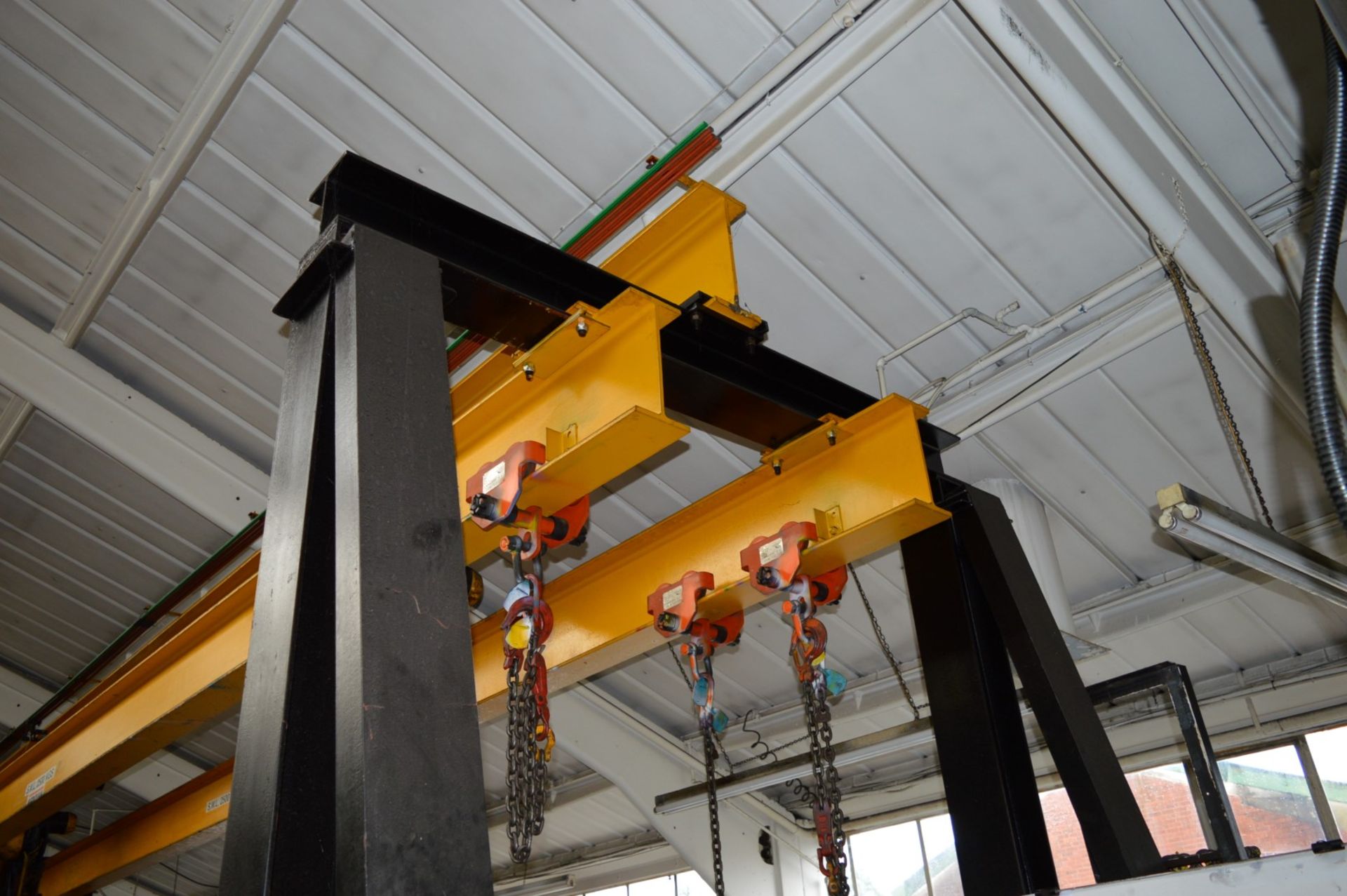 1 x Mercian Dual Rail Overhead Crane - 5 Ton Combined SWL - Fitted With Twelve Masterlift Type - Image 4 of 21