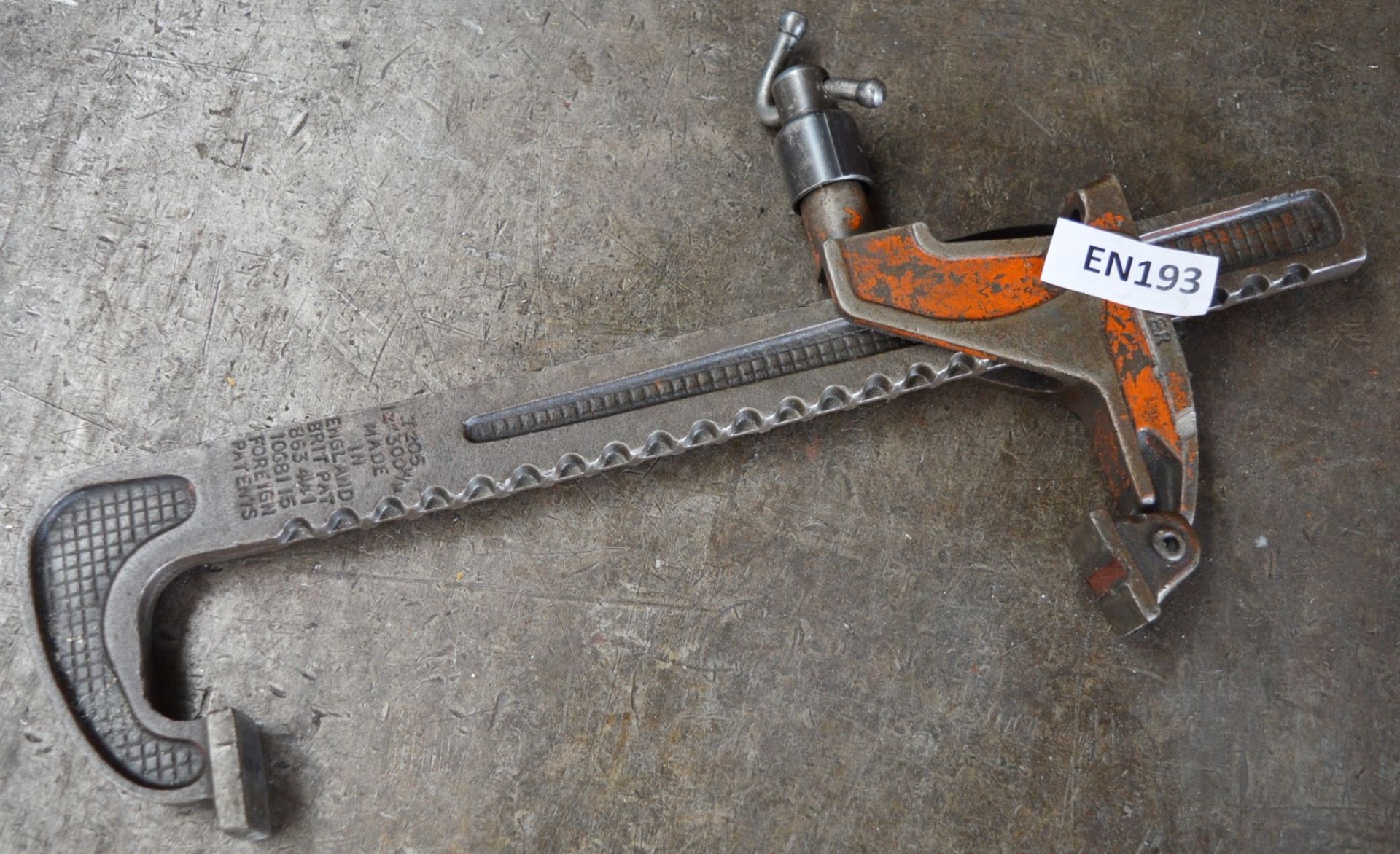 1 x Carver Heavy Duty Clamp - T205 12 Inch - CL202 -  Ref EN193 - Location: Worcester WR14