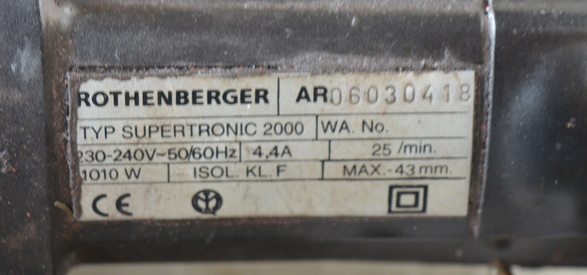 1 x Rothenberger Supertronic 2000 Portable Pipe Threader With Original Case - 240v - CL202 - Ref - Image 4 of 5