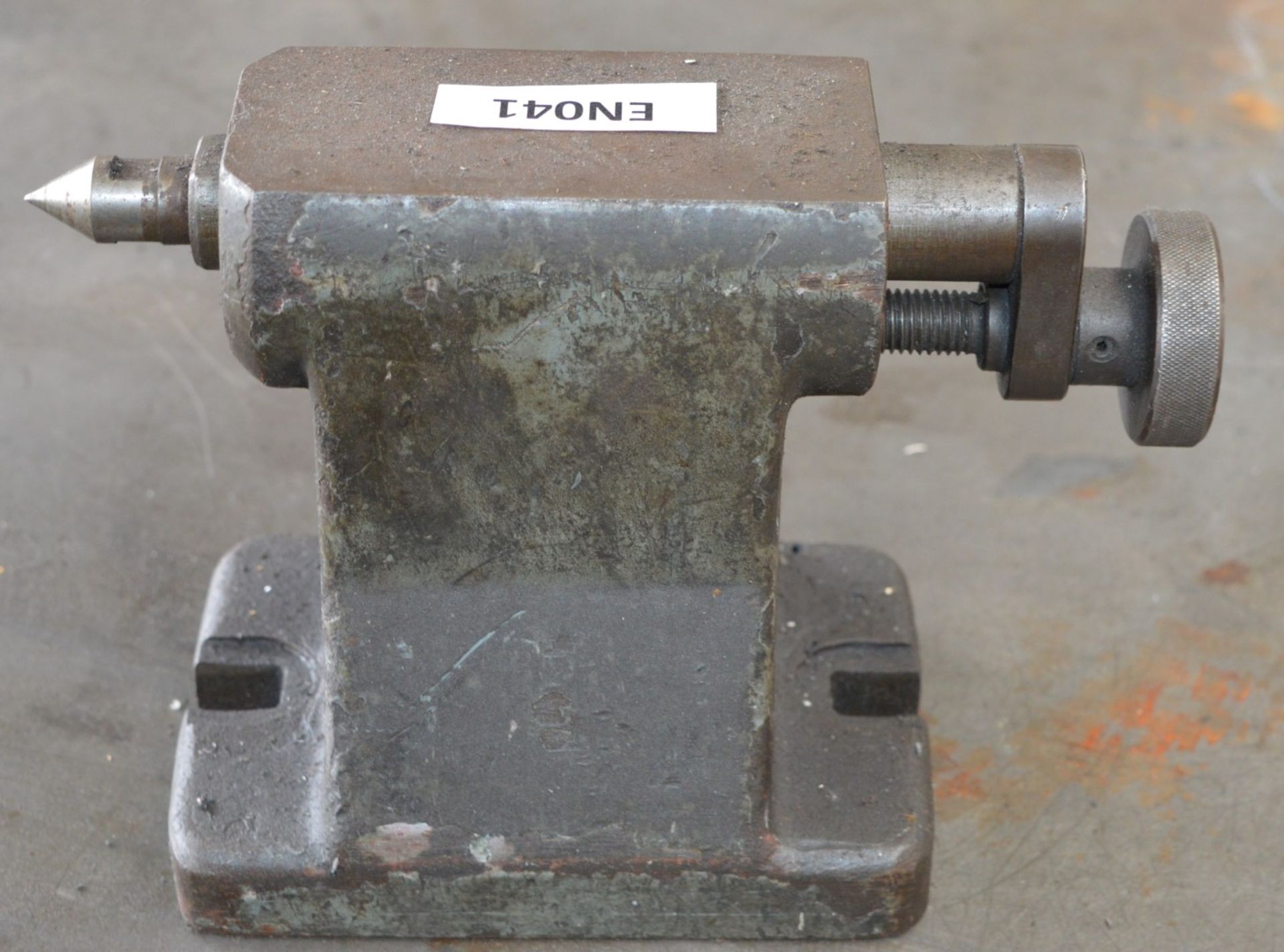 1 x Bench Mounted Engineers Lathe - Vintage Heady Duty Lathe Suitable For Mounting on