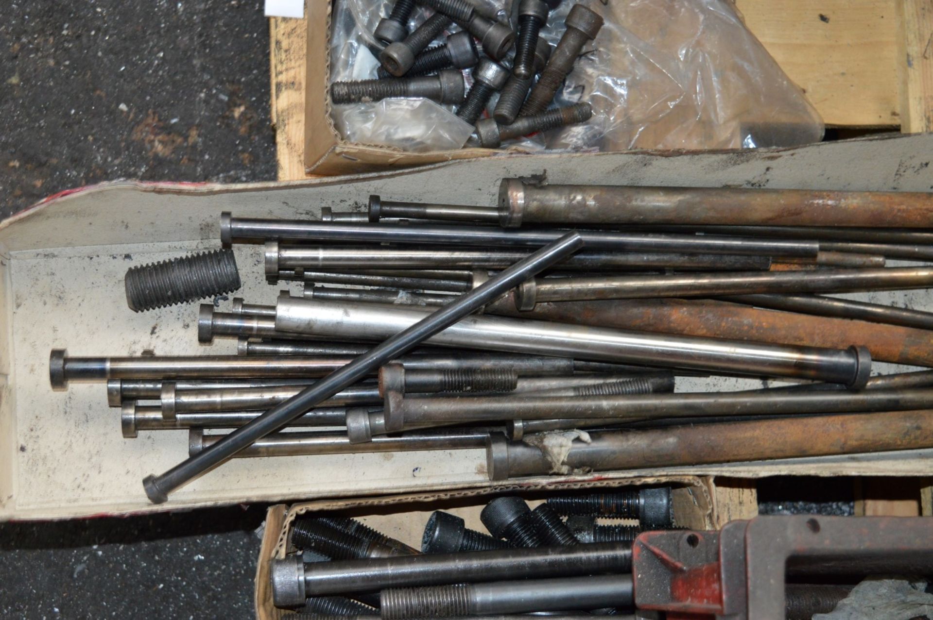 1 x Assorted Pallet Lot Including Bolts, Springs, Rods and Various Other Items - Please See The - Image 9 of 16