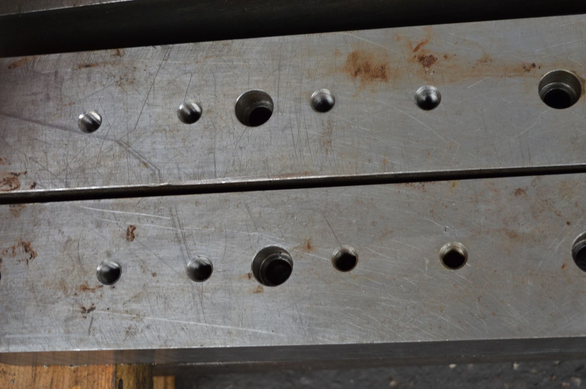 8 x Large Steel Blocks With Threaded Inserts - 91cm and 60cm in Length - CL202 - Ref EN256 Location: - Image 6 of 10