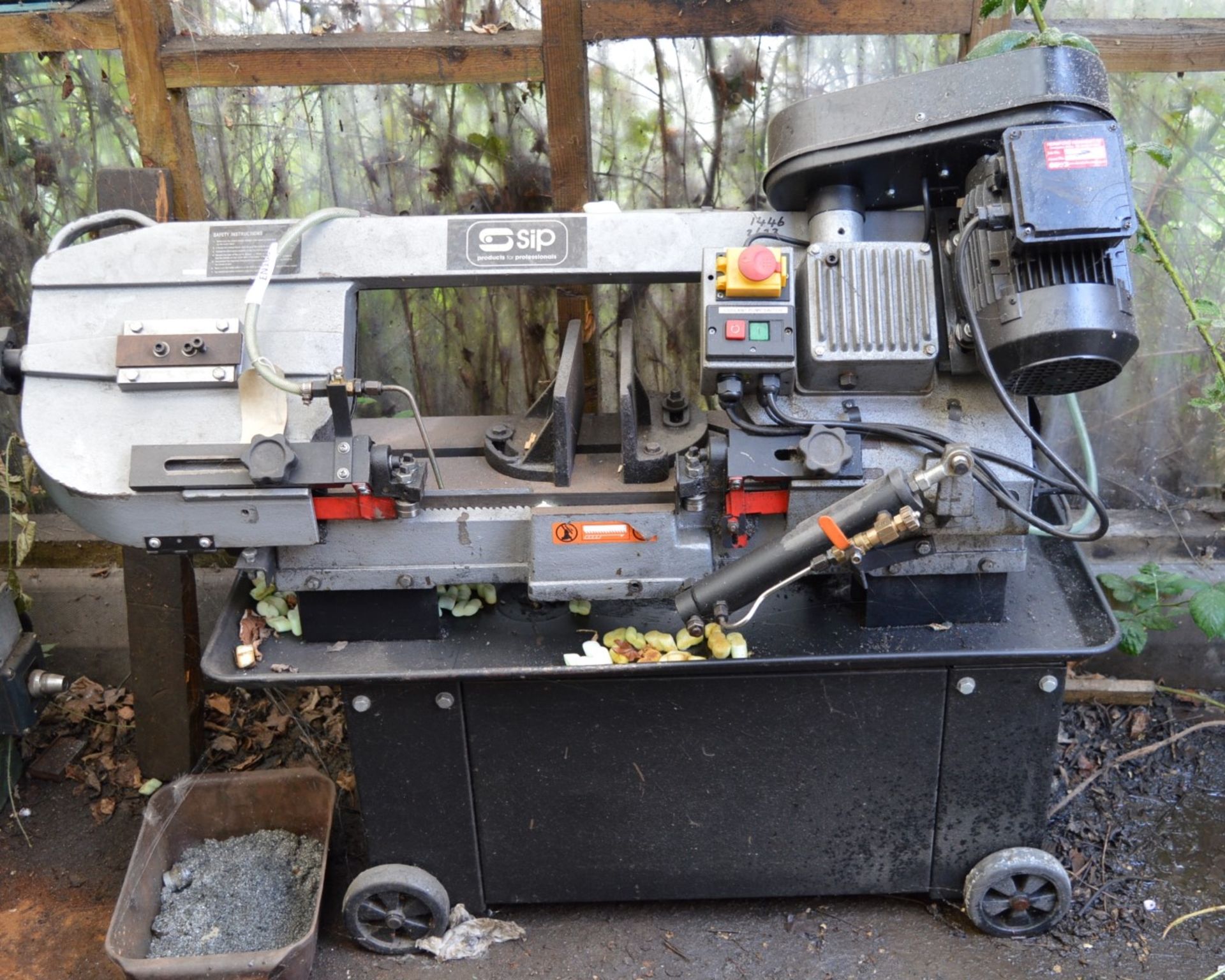 1 x Sip Trade Metal Cutting Band Saw - 12" X 7" - CL202 - Ref EN168 - Location: Worcester WR14 - Image 2 of 4