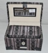 1 x "AB Collezioni" Italian Luxury Jewellery Box (31485N) - Ref LT102 – Includes Travel Pouch Inside