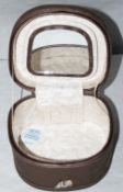 1 x "AB Collezioni" Italian Luxury Vanity Case (33547) - Ref LT159 - Dimensions: 220x210x160mm -