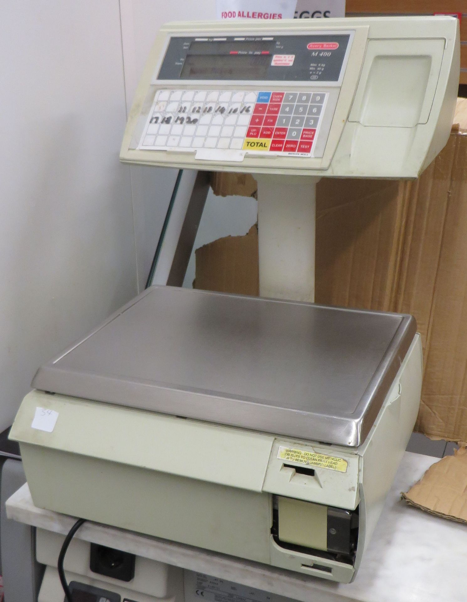 1 x Avery Berkel M400 Retail System Scale with column-mounted display, keyboard and built-in label / - Image 2 of 7