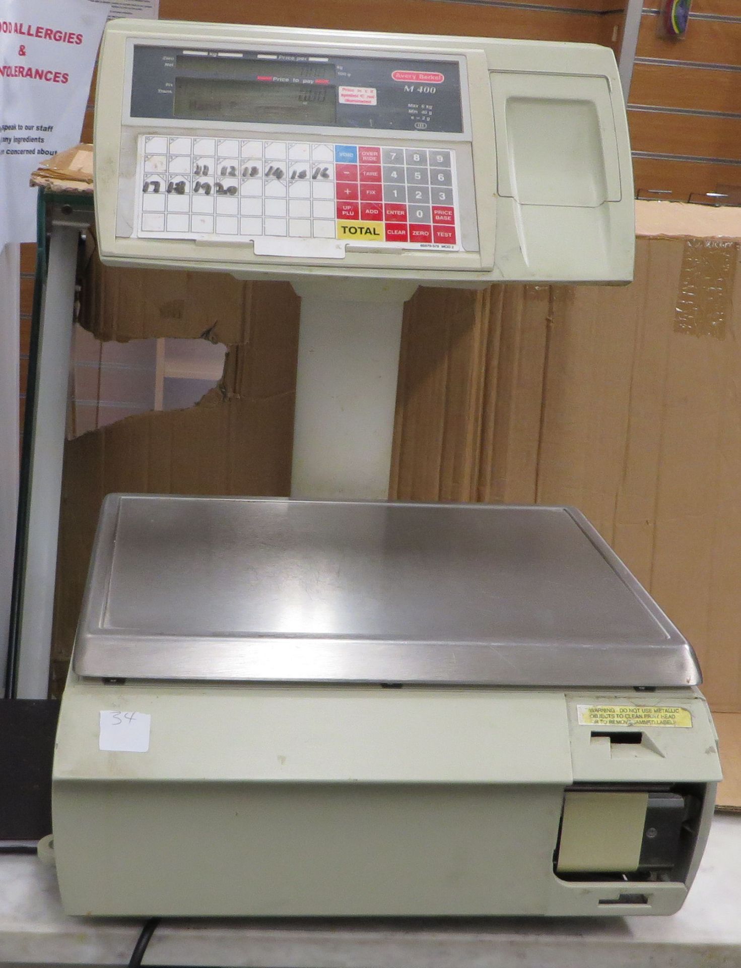 1 x Avery Berkel M400 Retail System Scale with column-mounted display, keyboard and built-in label / - Image 5 of 7