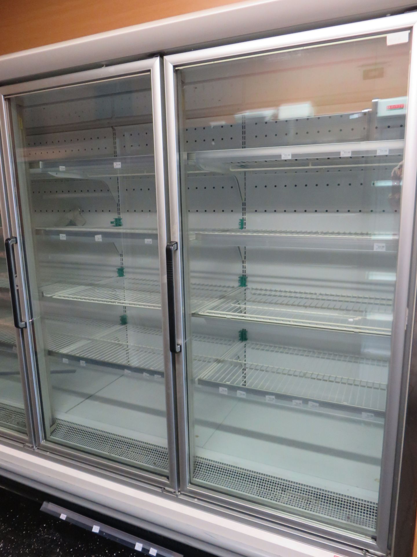 1 x Arneg Portuguesa Brema 5 4P AL205/312 SE 23050 4-Door Vertical Glass Door Freezer - Ref: 04 - CL - Image 2 of 7