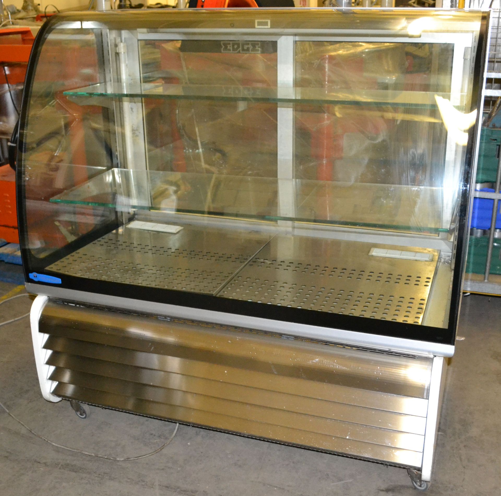 1x Tecfrigo Brio 135 Curved Cake Display - Ref:NCE024 - CL007 - Location: Bolton BL1 Dimensions (ap