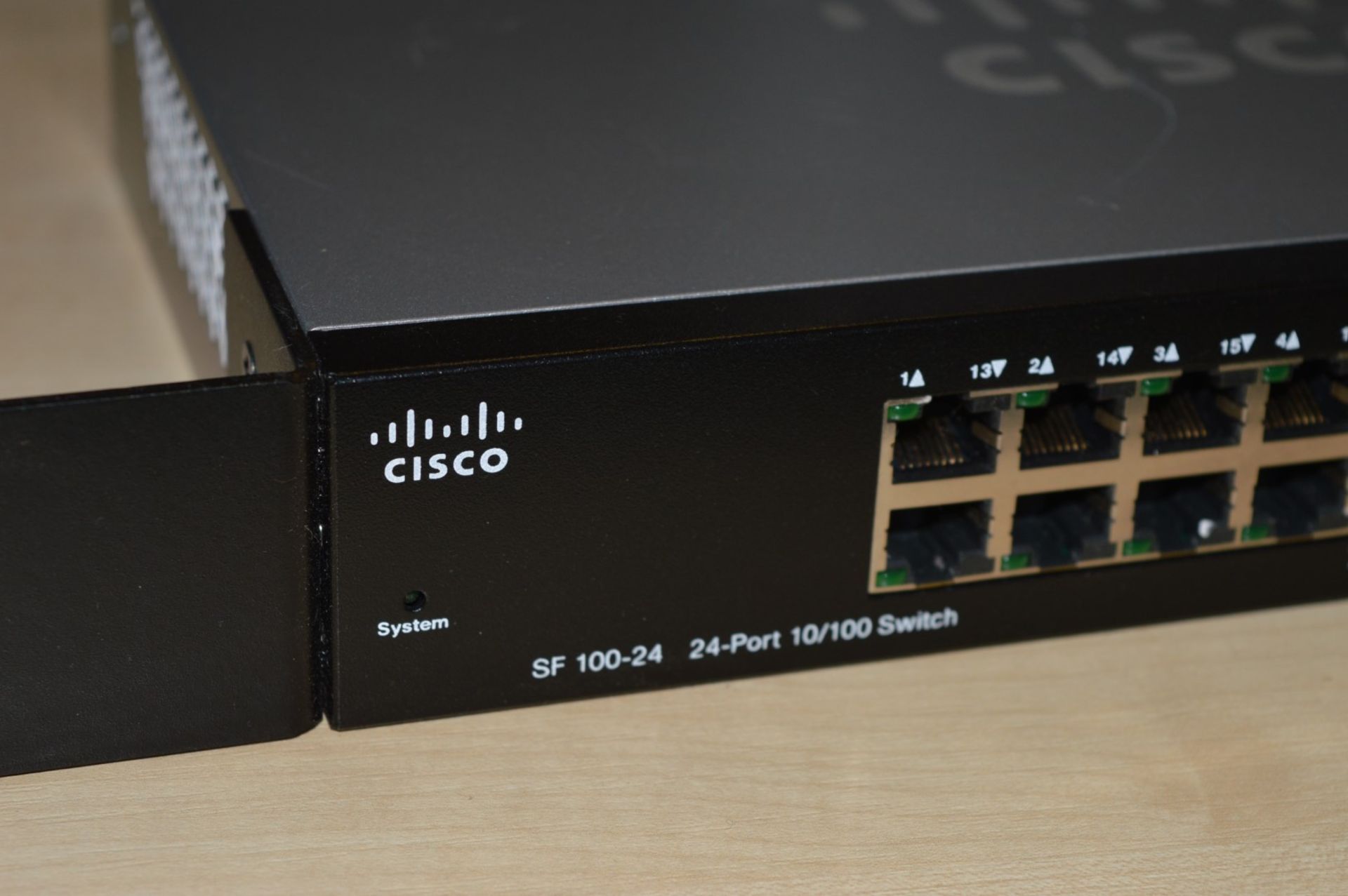 1 x Cisco SD 100-24 24 Port 10/100 Switch With Brackets - Ref PC190 - Location: Altrincham WA14 - Image 3 of 5