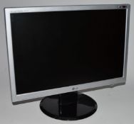 1 x LG Flatron 20 Inch LCD Monitor - Model L206WTQ-SF - Includes Power Cable and VGA Cable -