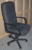 1 x Executives Office Swivel Chair - CL202 - Ref JP402 - Very Good Condition - Location: