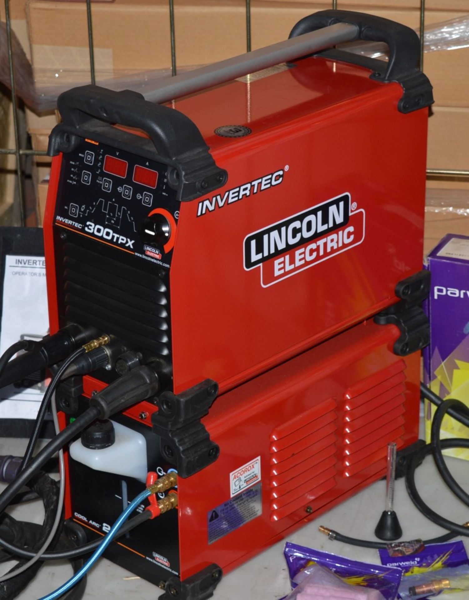 1 x Lincoln Electric Invertec 300 tpx Tig Welder With Cool Arc 21 Water Cooler and Accessories -