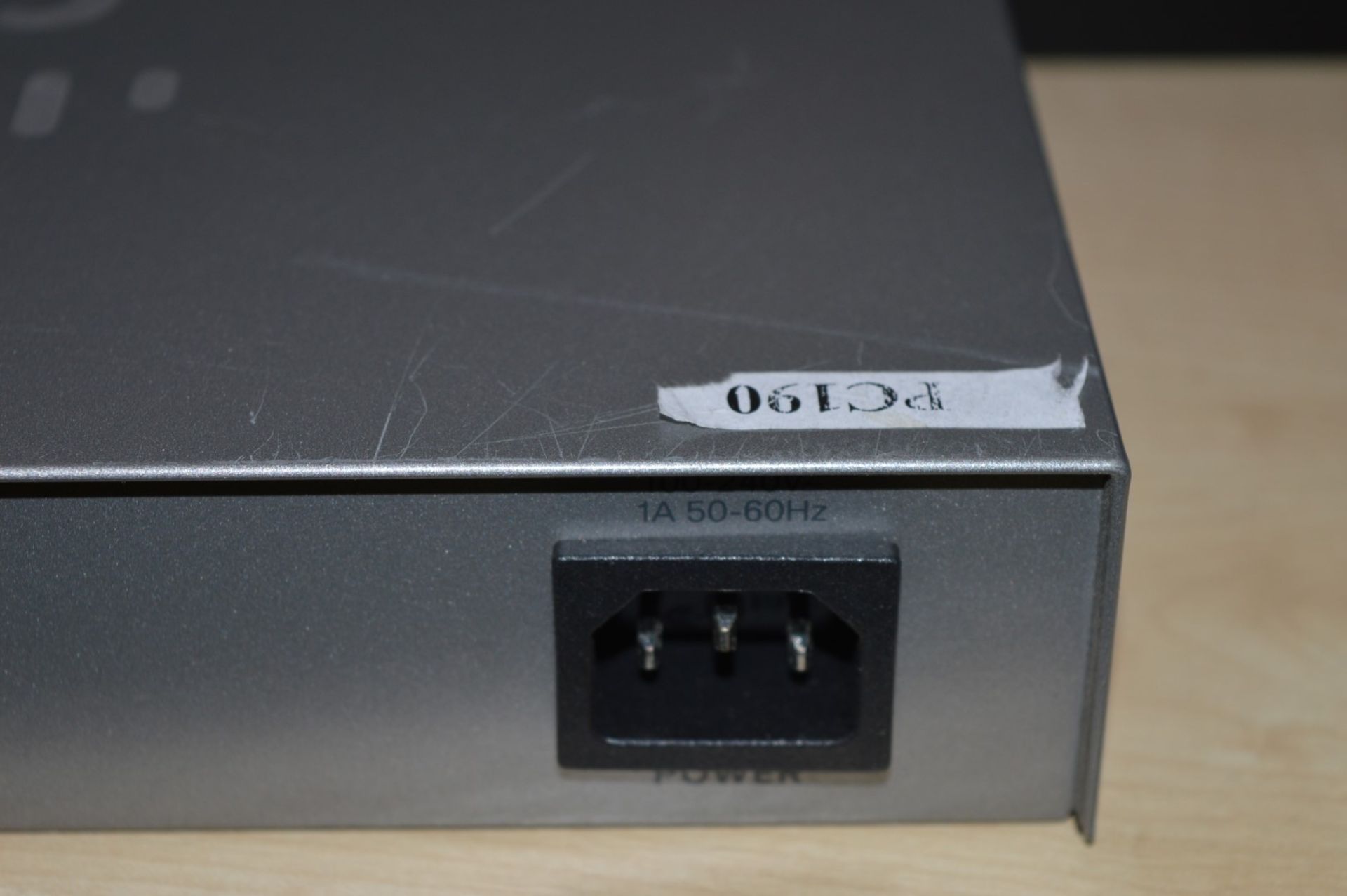 1 x Cisco SD 100-24 24 Port 10/100 Switch With Brackets - Ref PC190 - Location: Altrincham WA14 - Image 4 of 5