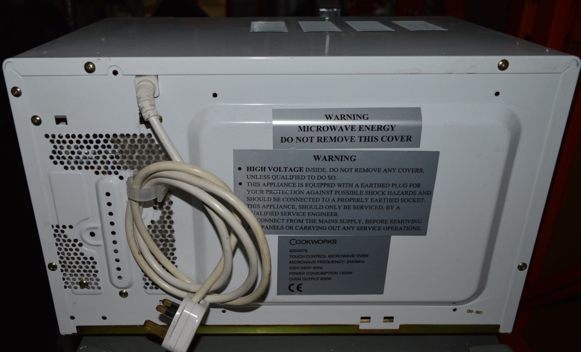 1 x Cookworks Microwave Oven - 240v UK Plug Attached - CL174 - Ref JP413 - Location: Altrincham - Image 3 of 4