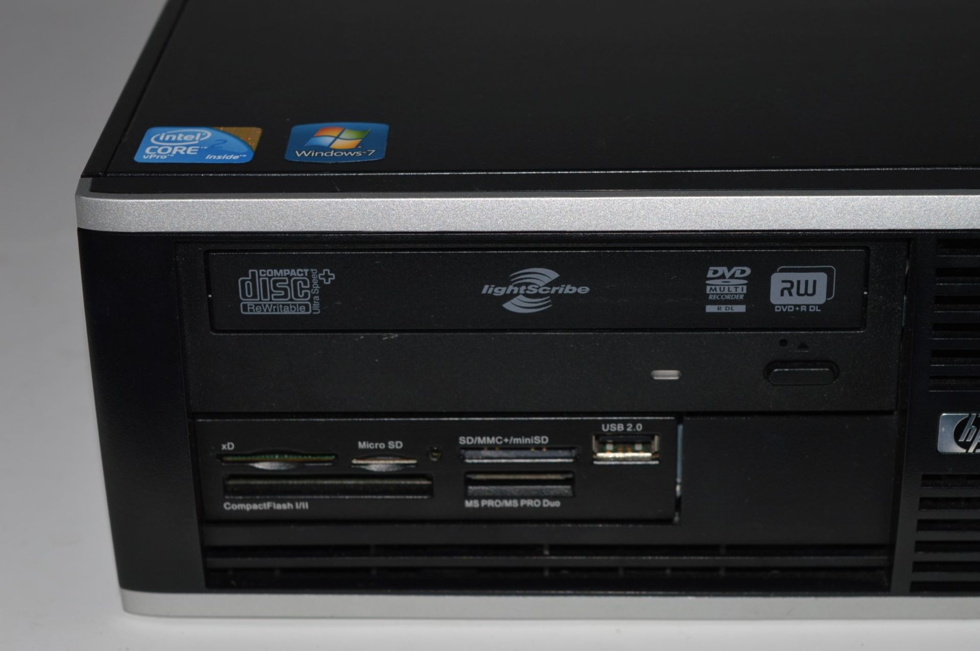 1 x Hewlett Packard 8000 Elite Small Form Factor Desktop Computer - Features an Intel Core2 3ghz - Image 2 of 5