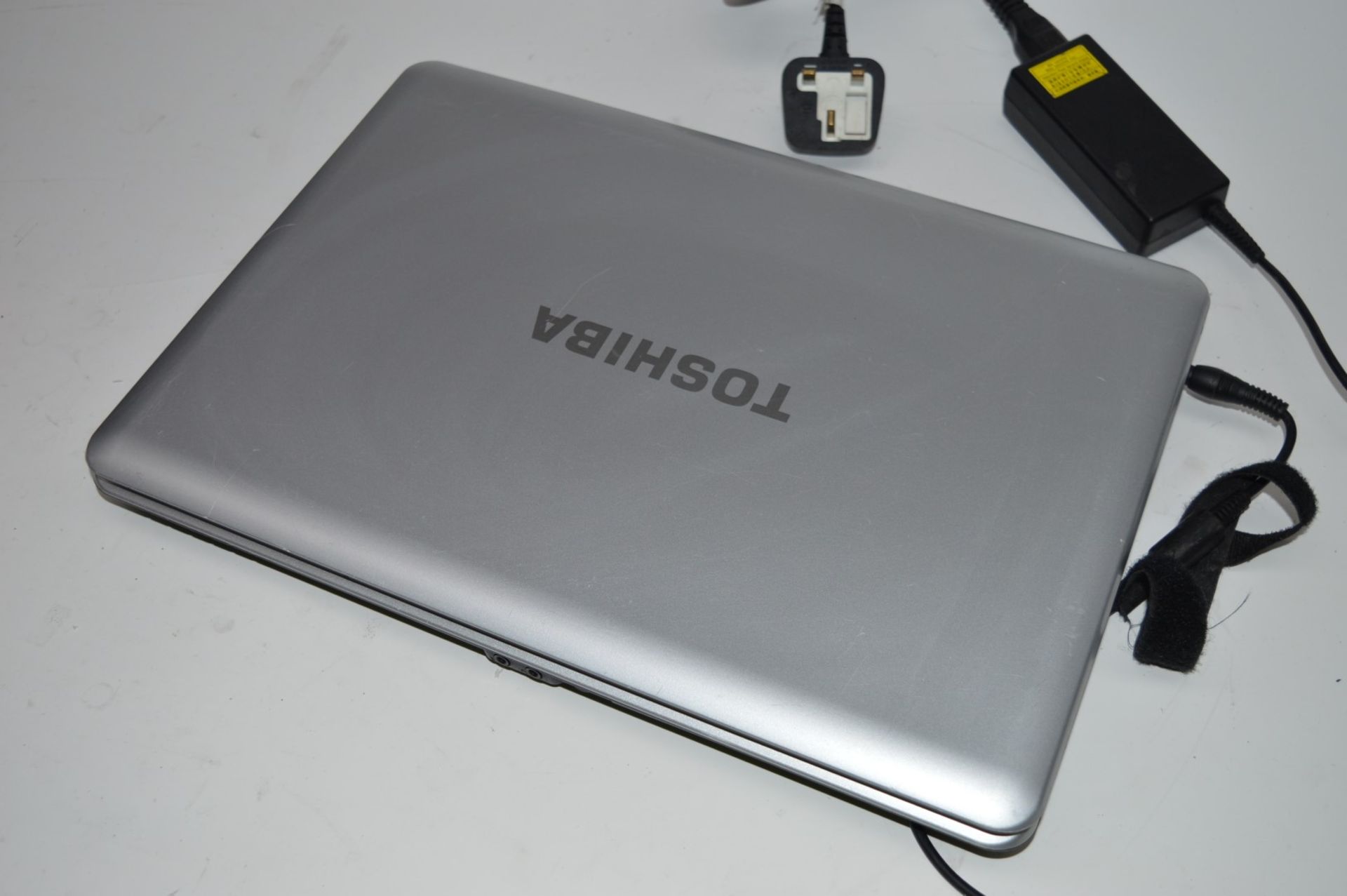 1 x Toshiba 15.4 Inch Laptop Computer - Intel Core 2 Duo T6570 Processor and 2gb Ram - Tested to - Image 5 of 7