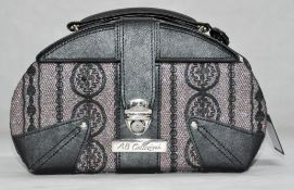 1 x "AB Collezioni" Italian Luxury Jewellery Box (31479N) - Ref LT095 – Includes 3 Pull-Out