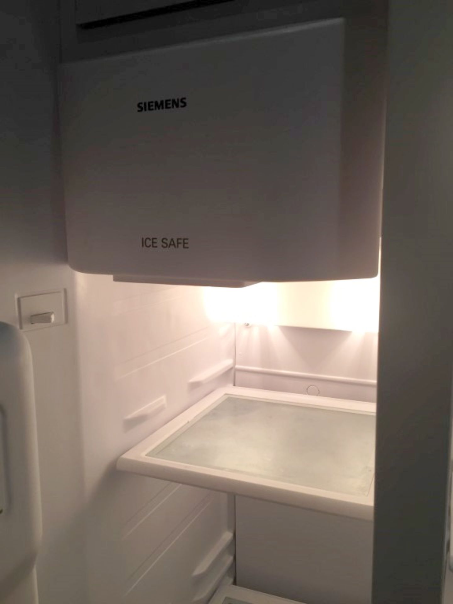 1 x Siemens American Fridge / Freezer - Approx 3-4yrs Old In Excellent Working Condition - CL211 - - Image 4 of 8