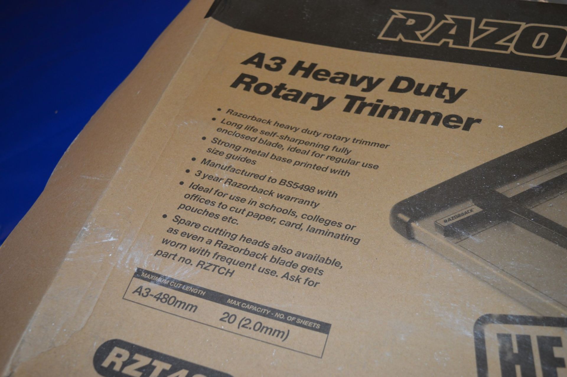 1 x Razorback A3 Heavy Duty Rotary Paper Trimmer - Unused in Original Box - Self Sharpening - Strong - Image 3 of 7