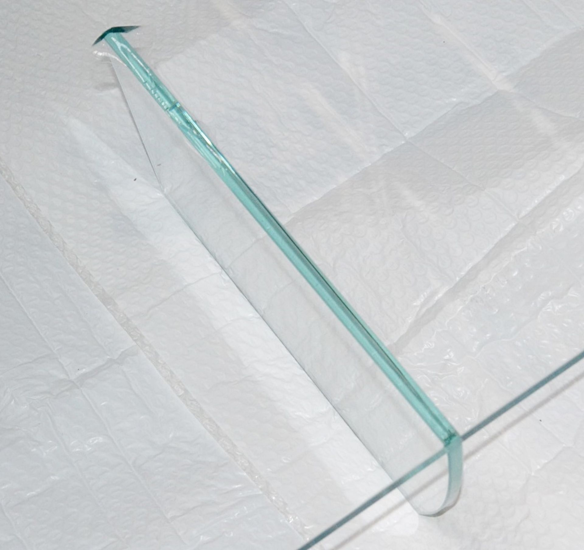 1 x CATTELAN "Kadir" Rectangular Glass Coffee Table - *See Condition Report* Dimensions: L:150 W: - Image 3 of 6