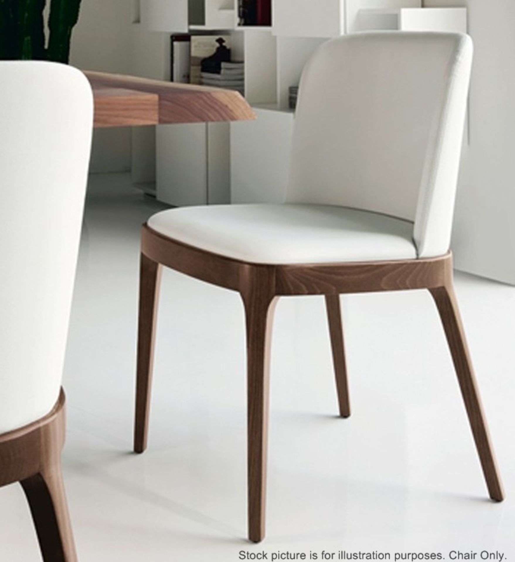 4 x Matching CATTELAN "Magda" Leather & Oak Chairs - Dimensions: w:53 d:55 h:81cm (seat height 48cm)
