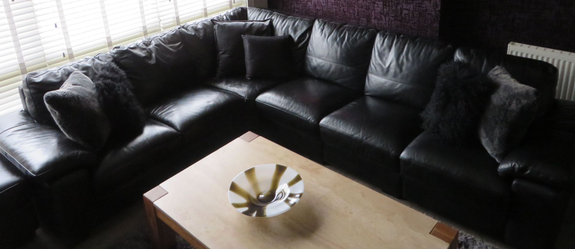 1 x Large Black Leather DFS Corner Sofa with 1 x Pouffe- Excellent Condition - Over £4000 new - Image 16 of 17
