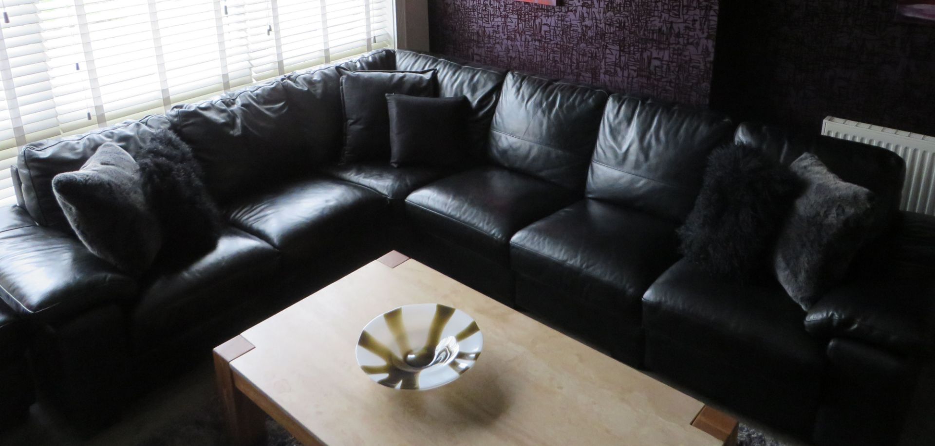 1 x Large Black Leather DFS Corner Sofa with 1 x Pouffe- Excellent Condition - Over £4000 new - Image 2 of 17