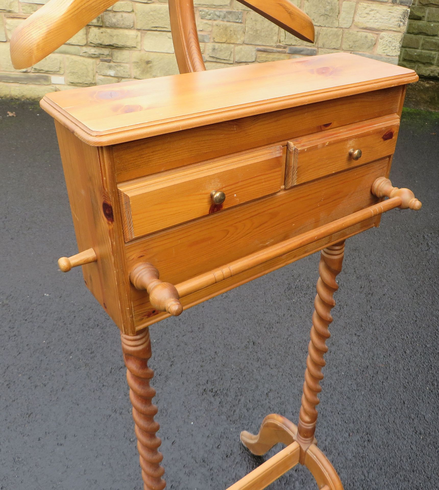 1 x 2-Drawer Pine Mens Valet Stand - CL175 - Location: Bradshaw BL2 - NO VAT ON THE HAMMER - Image 9 of 9