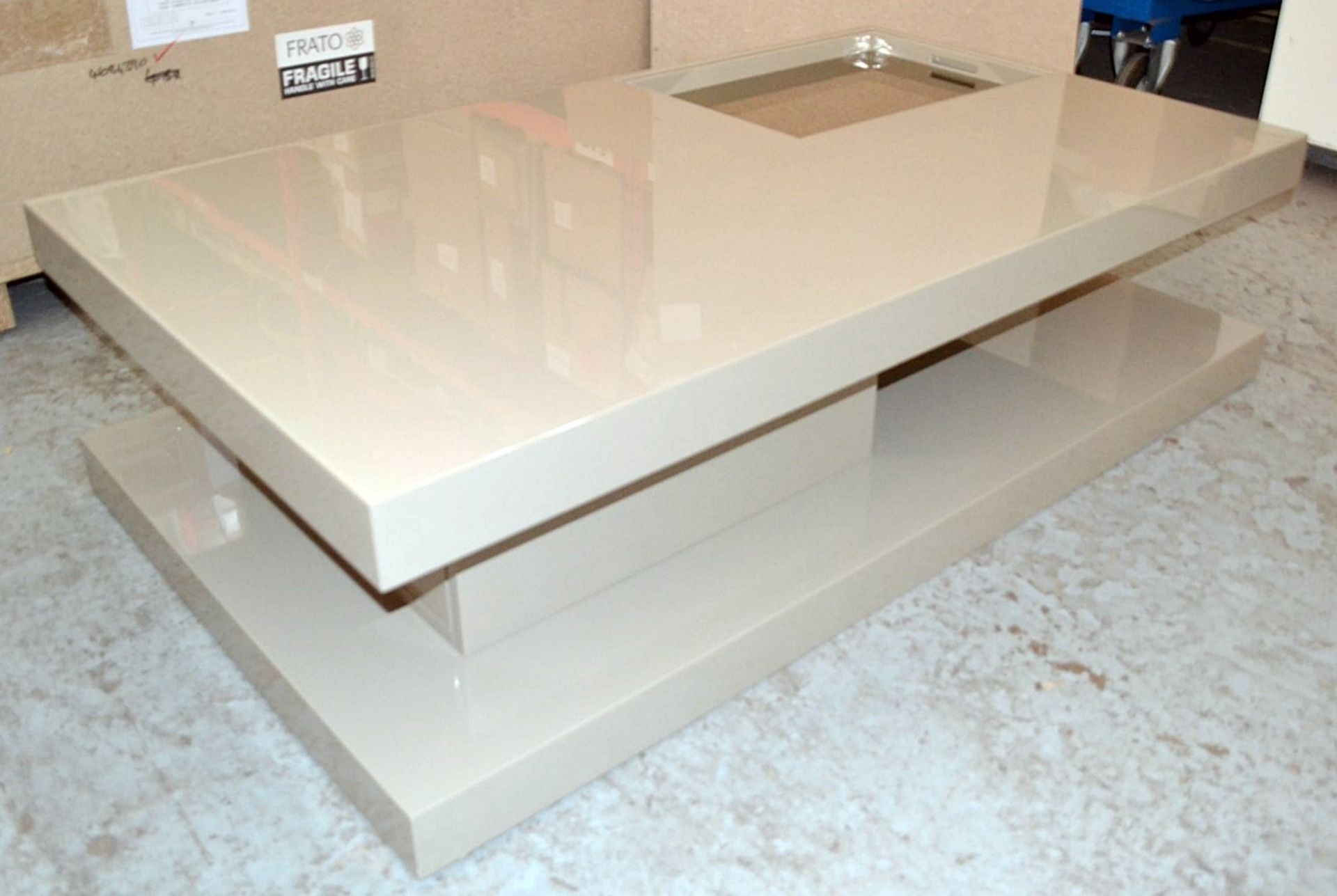 1 x FRATO Saldanha Coffee Table - Features A Push-To-Open Drawer, And Light Grey Lacqured Finish -