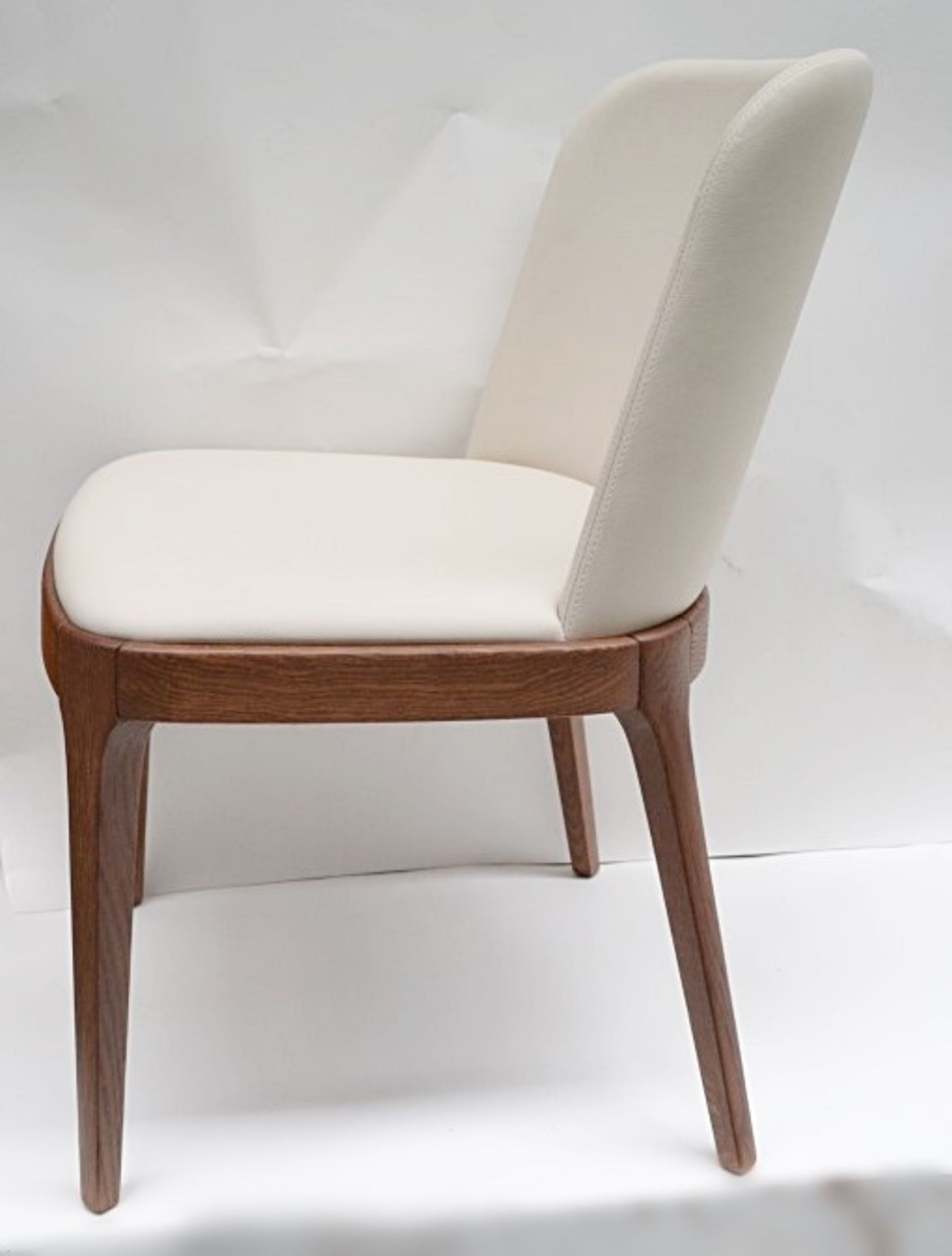 4 x Matching CATTELAN "Magda" Leather & Oak Chairs - Dimensions: w:53 d:55 h:81cm (seat height 48cm) - Image 2 of 7