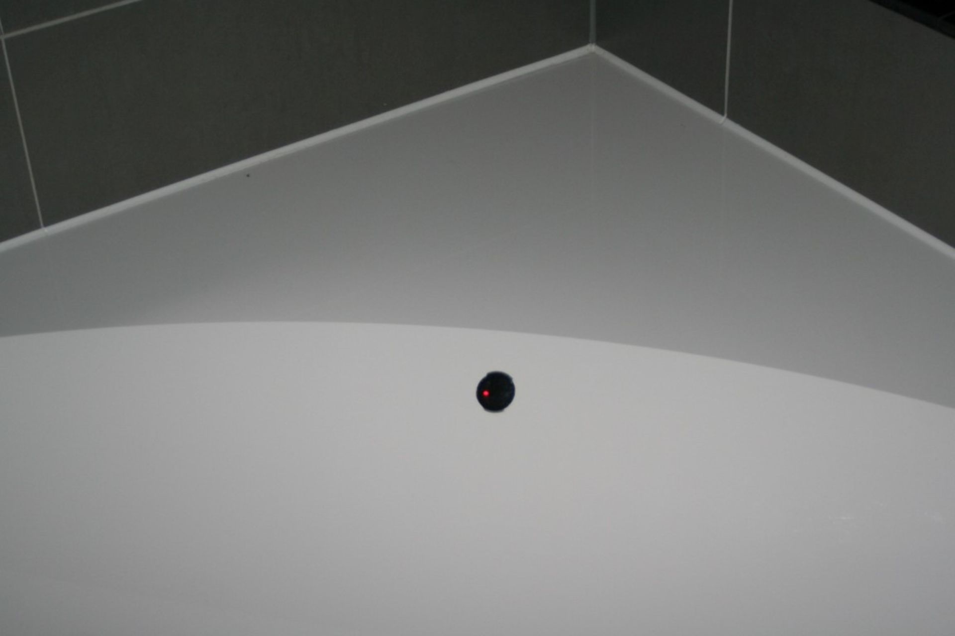 1 x Luxurious Villeroy & Boch Corner Whirlpool Bath - The Ultimate Fitness Combipool - Features 28 - Image 2 of 24