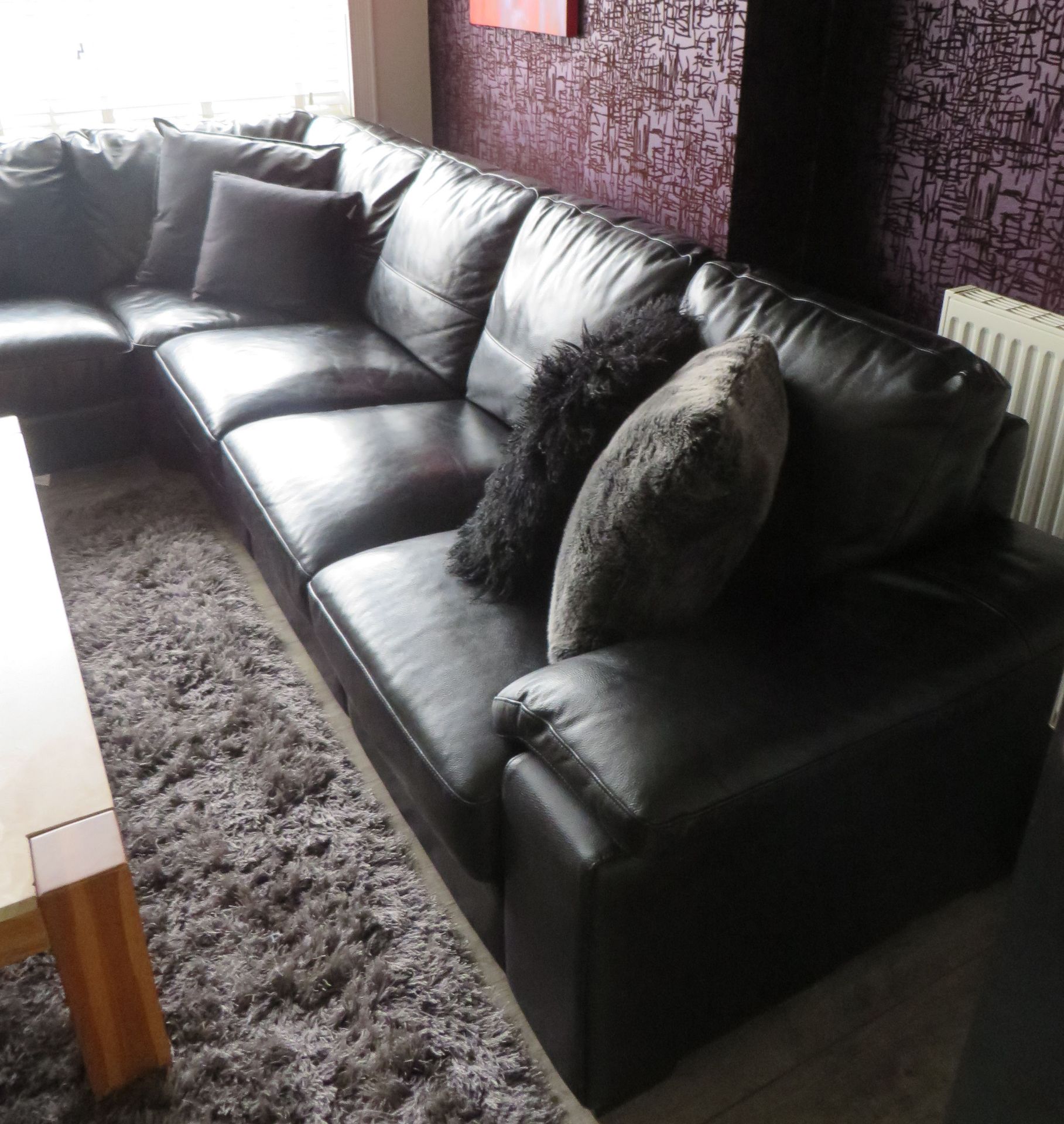 1 x Large Black Leather DFS Corner Sofa with 1 x Pouffe- Excellent Condition - Over £4000 new - Image 4 of 17