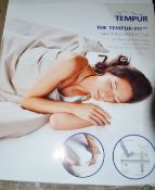 1 x TEMPUR Mattress Protector - Dimensions : 135 x 120cm - Ref: 3598121 P3 *More Details and