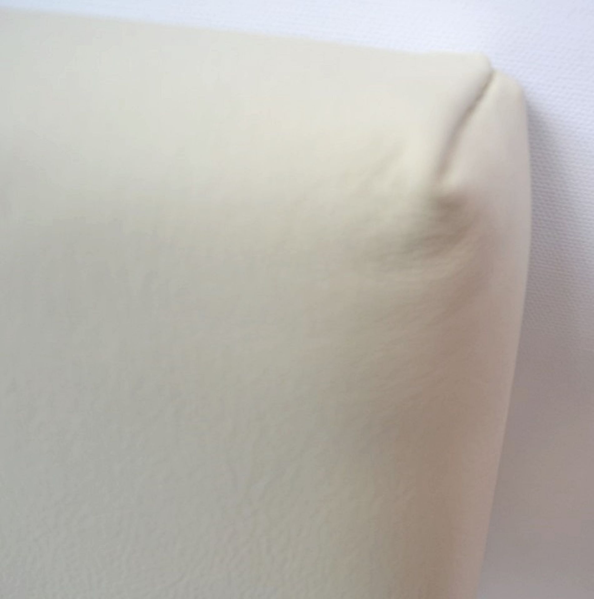 1 x REFLEX Seat Back, Upholstered In Cream Leather - Dimensions: 45.5 x 44.5 x 5cm - Ref: - Image 4 of 5