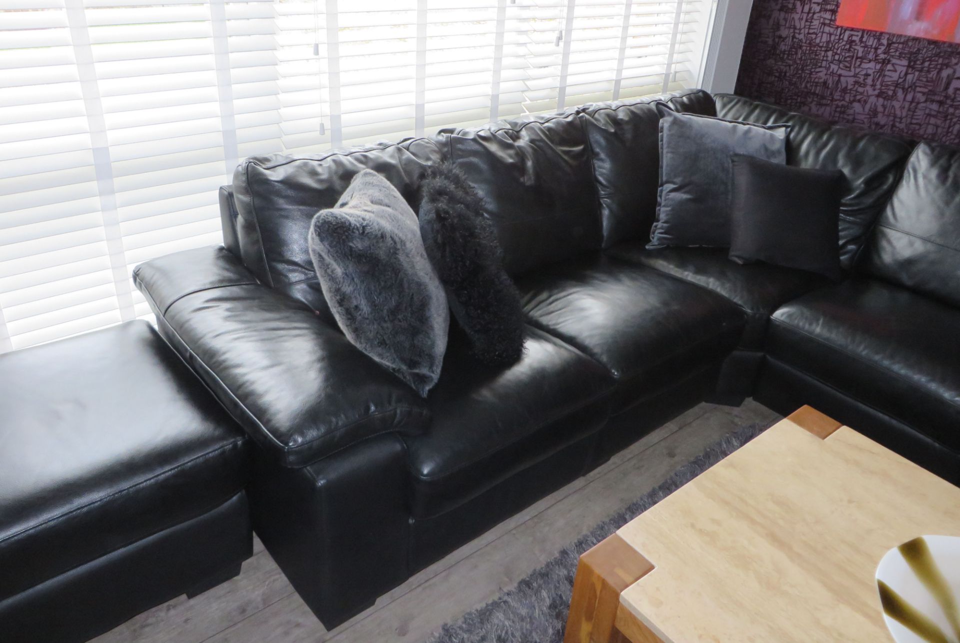 1 x Large Black Leather DFS Corner Sofa with 1 x Pouffe- Excellent Condition - Over £4000 new - Image 6 of 17