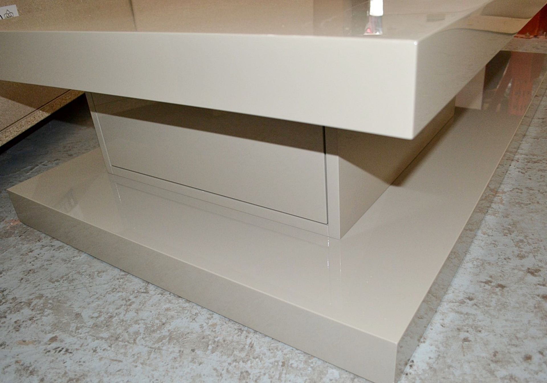 1 x FRATO Saldanha Coffee Table - Features A Push-To-Open Drawer, And Light Grey Lacqured Finish - - Image 8 of 8