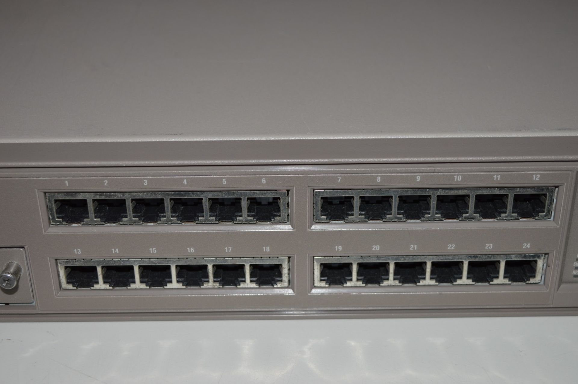 1 x Baystack 450-24T Network Switch - CL011- Ref JP428 - Location: Altrincham WA14 - Image 3 of 6