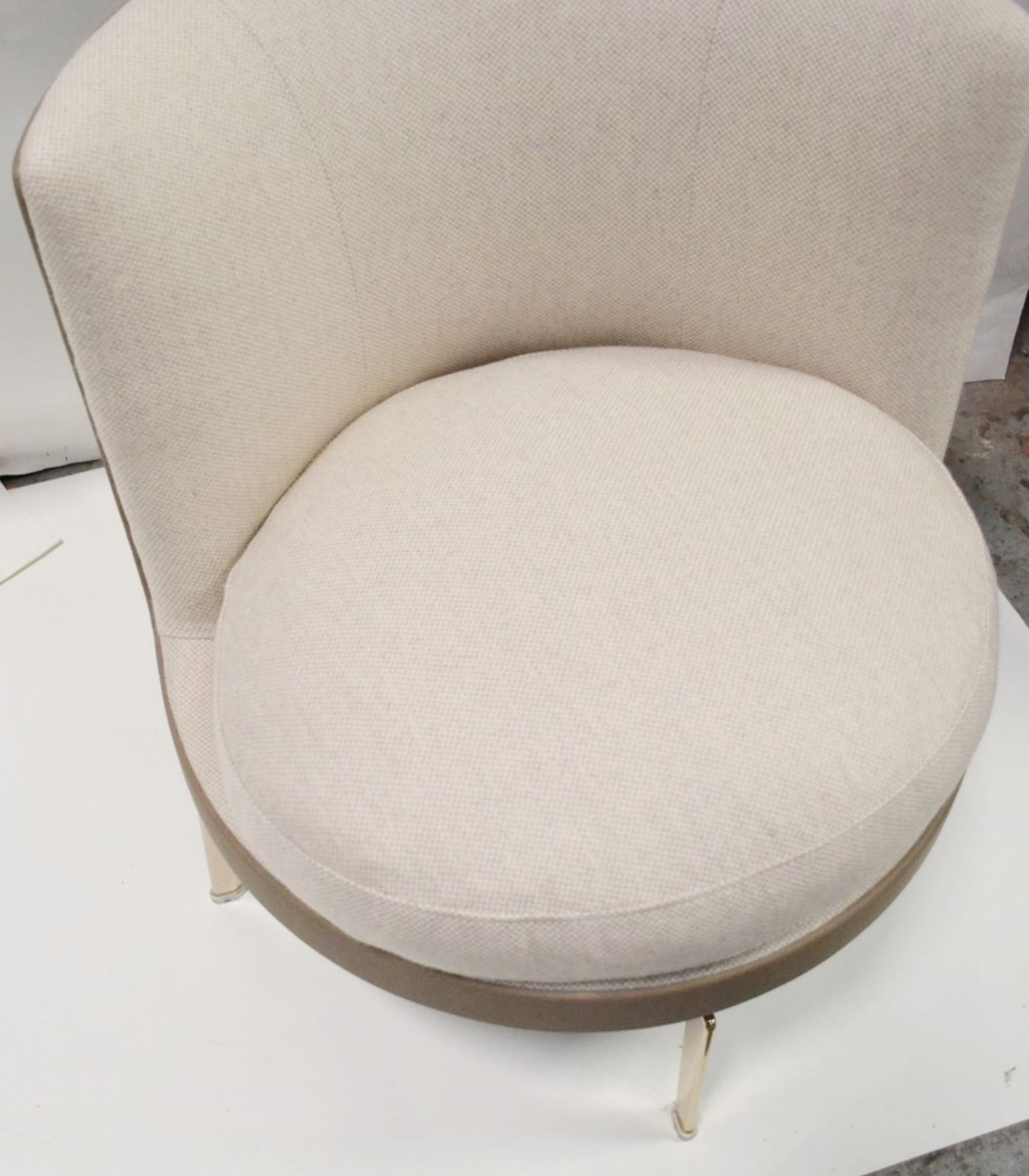 1 x Flexform "FEELGOOD" Soft Armchair - Features Fabric / Leather Upholstery, and Swivel Base - Ref: - Image 3 of 10