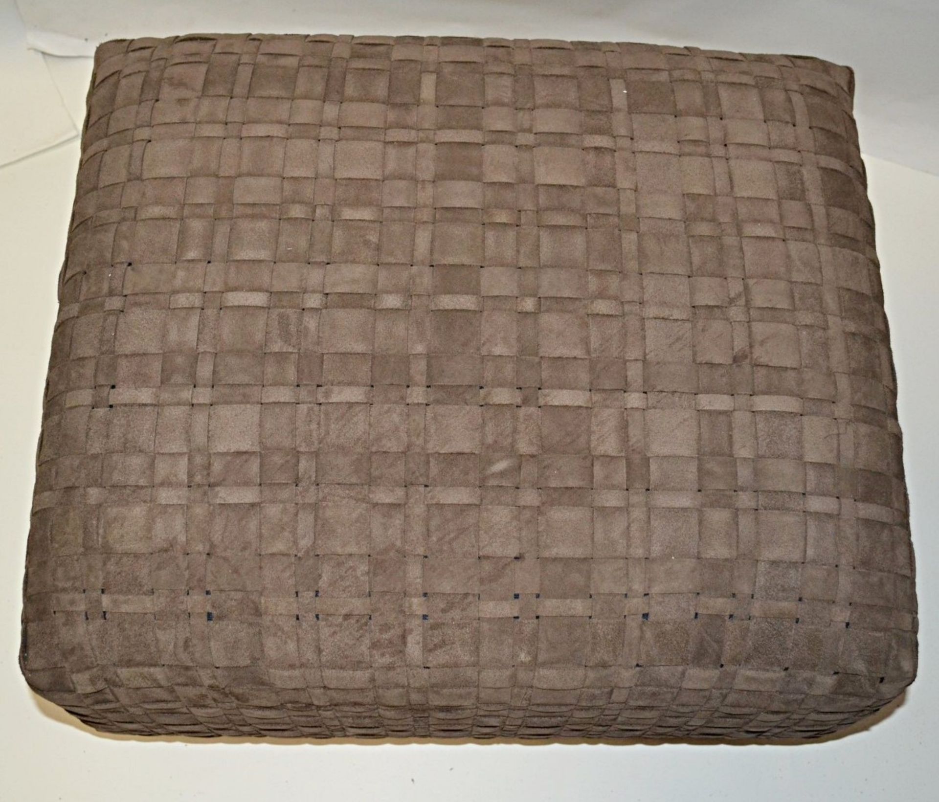 1 x Flexform Bangkok Ottoman - Elegantly Upholstered In Woven Strips of Brown Suede Leather - - Image 4 of 4