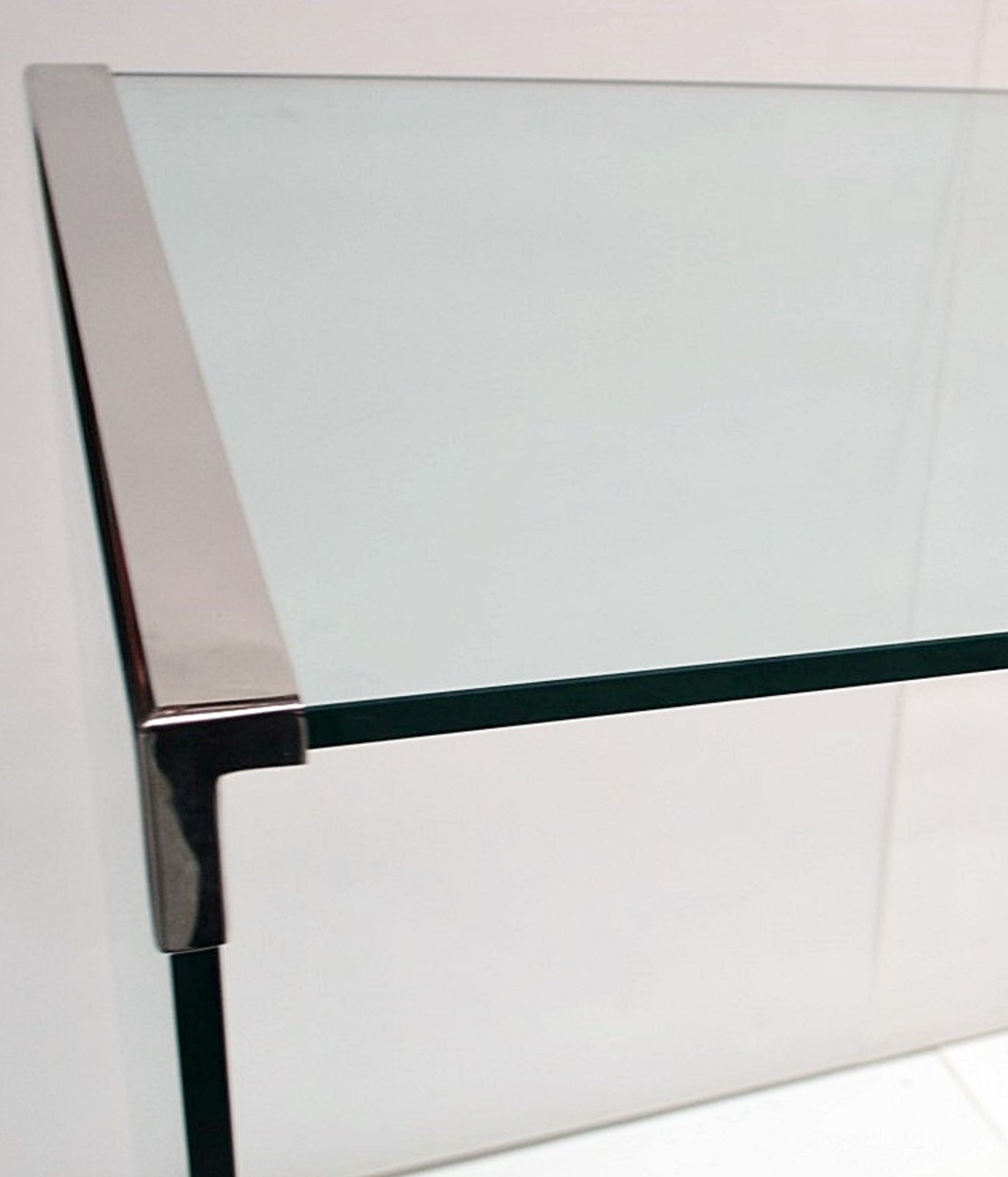 1 x FENDI Canova Glass Console Table With Chromed Corners - Dimensions: W170 x D65 x H99cm, Glass - Image 6 of 10
