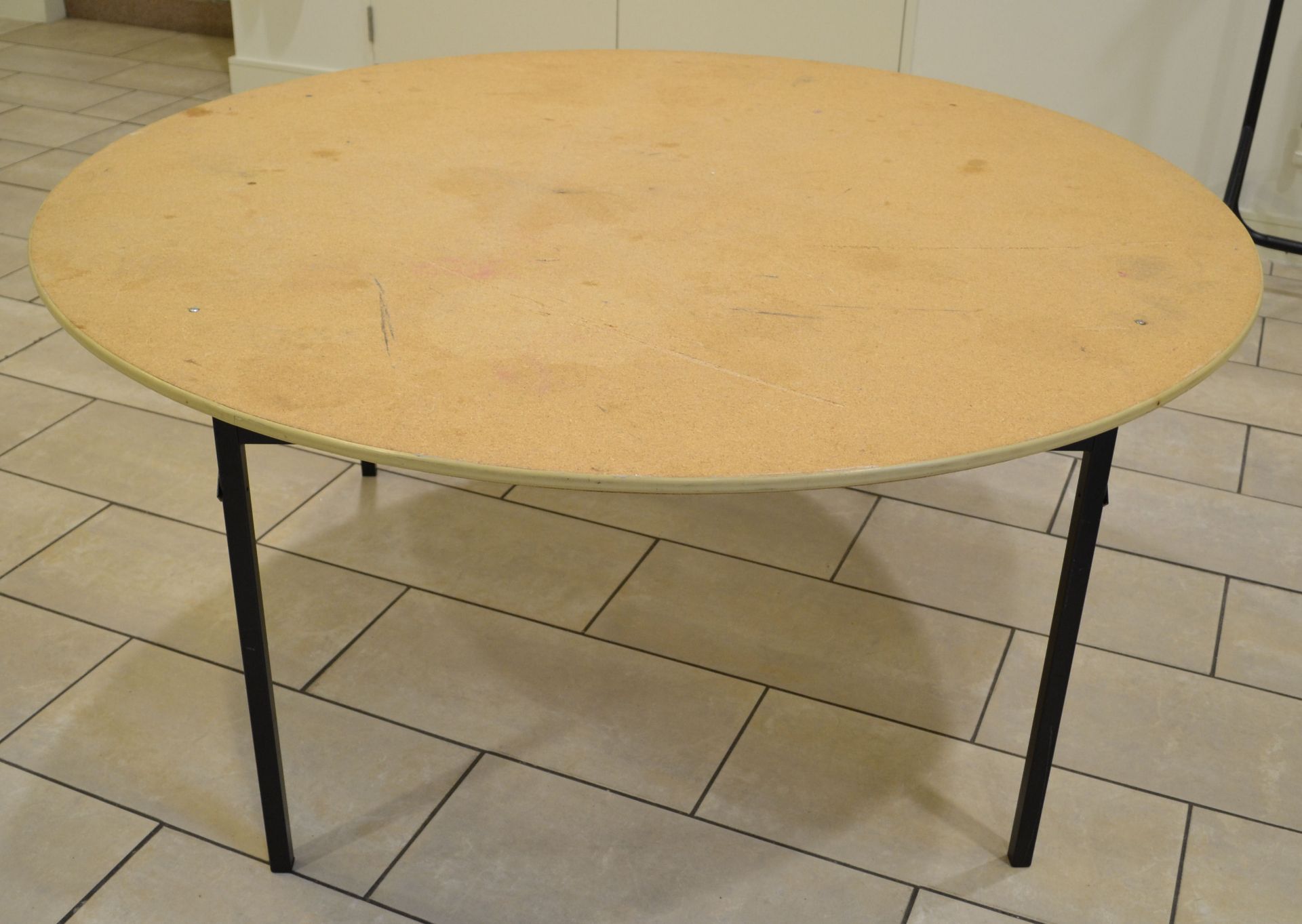 4 x 5 Foot Folding Round Banqueting Tables - CL152 - Location: Altrincham WA14 With a rubber-edged
