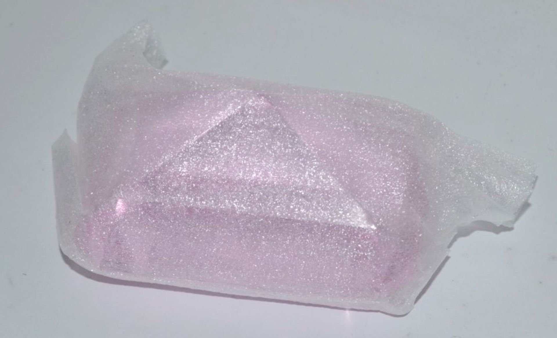 10 x ICE London Emerald Shaped Crystal Paperweight - Colour: Pink - 100mm In Diameter - New & - Image 4 of 4
