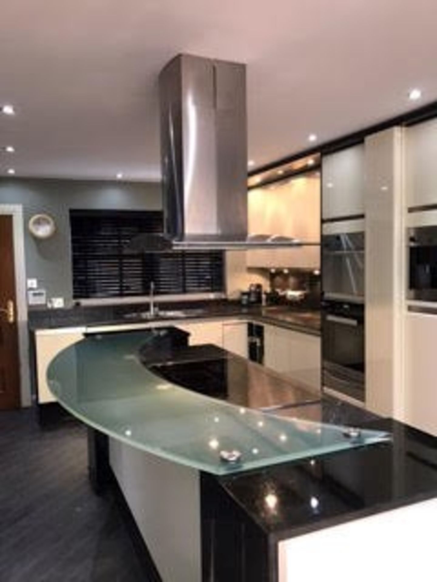 1 x Siematic Kitchen Island With Miele Hob, Gaggenau Extractor, Generous Drawer Storage And
