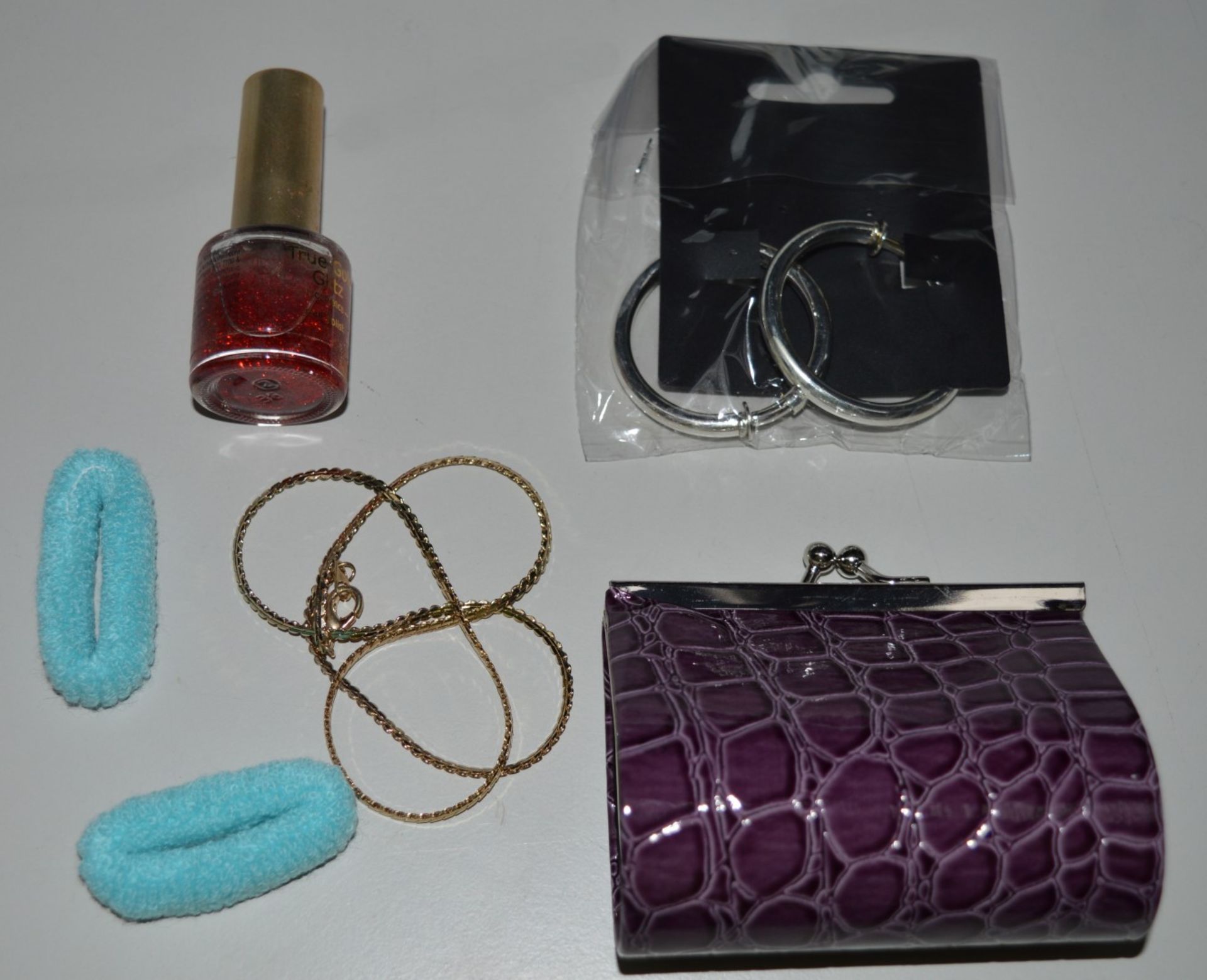 50 x Girls Beauty Gift Sets - Each Set Includes Items Such as a Stylish Purse, Ear Rings, Hair - Bild 6 aus 14