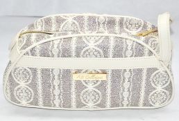 1 x "AB Collezioni" Italian Luxury Cosmetic Travel Bag (AB0100B) - LT187 - CL048 - Location: